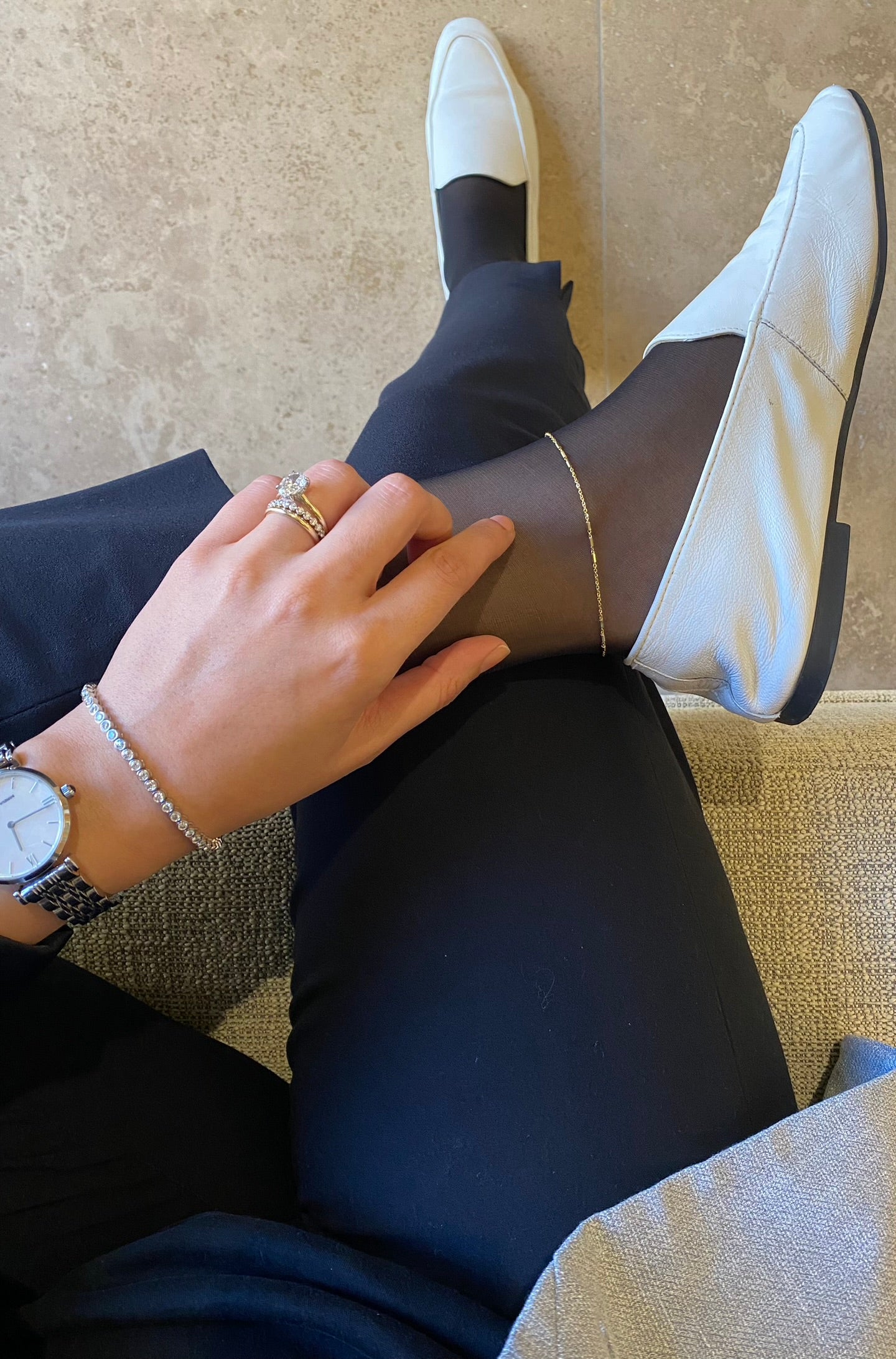 How to Pair Jewelry with Outfits: A Style Guide for Every Occasion