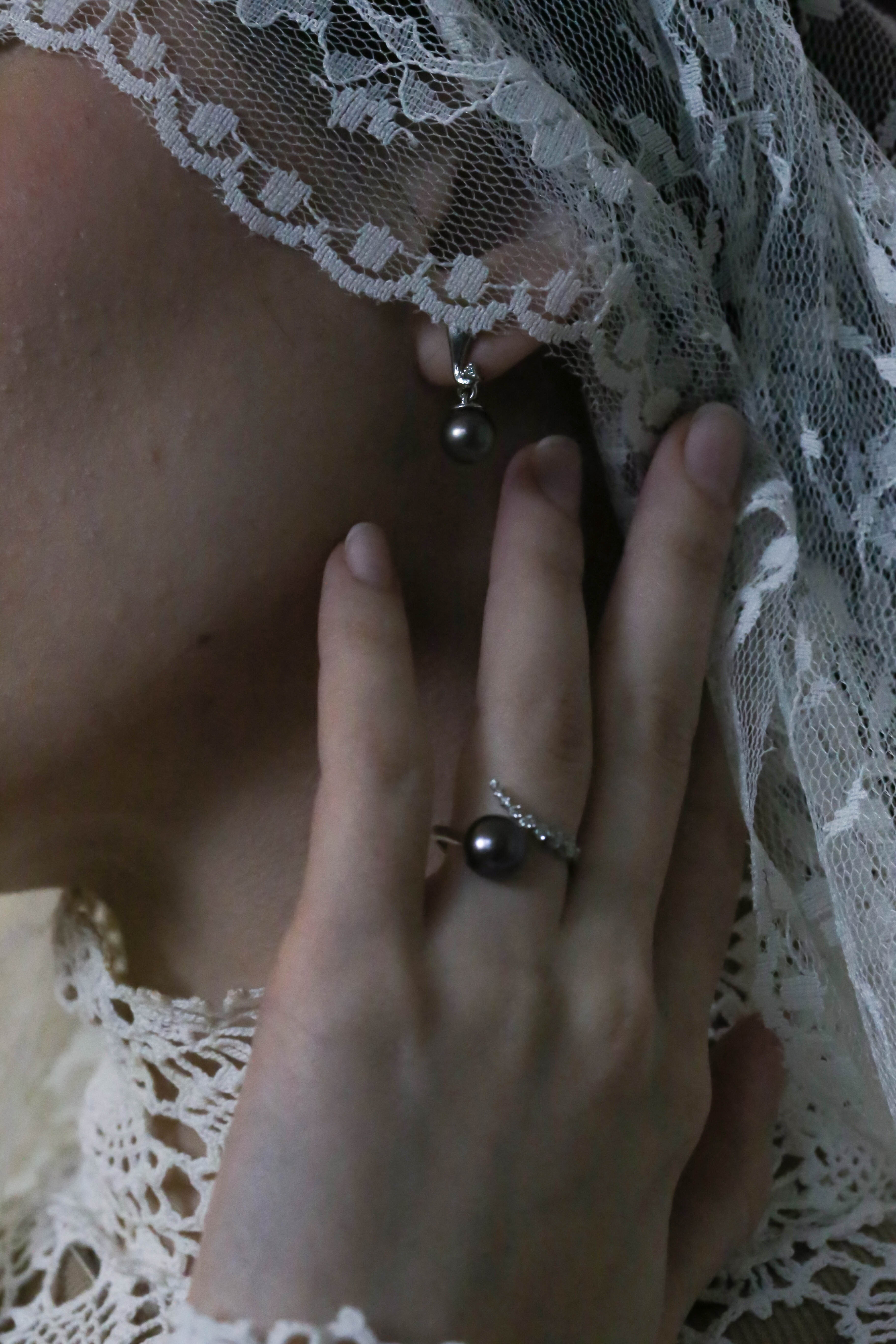 Black Pearl Earring