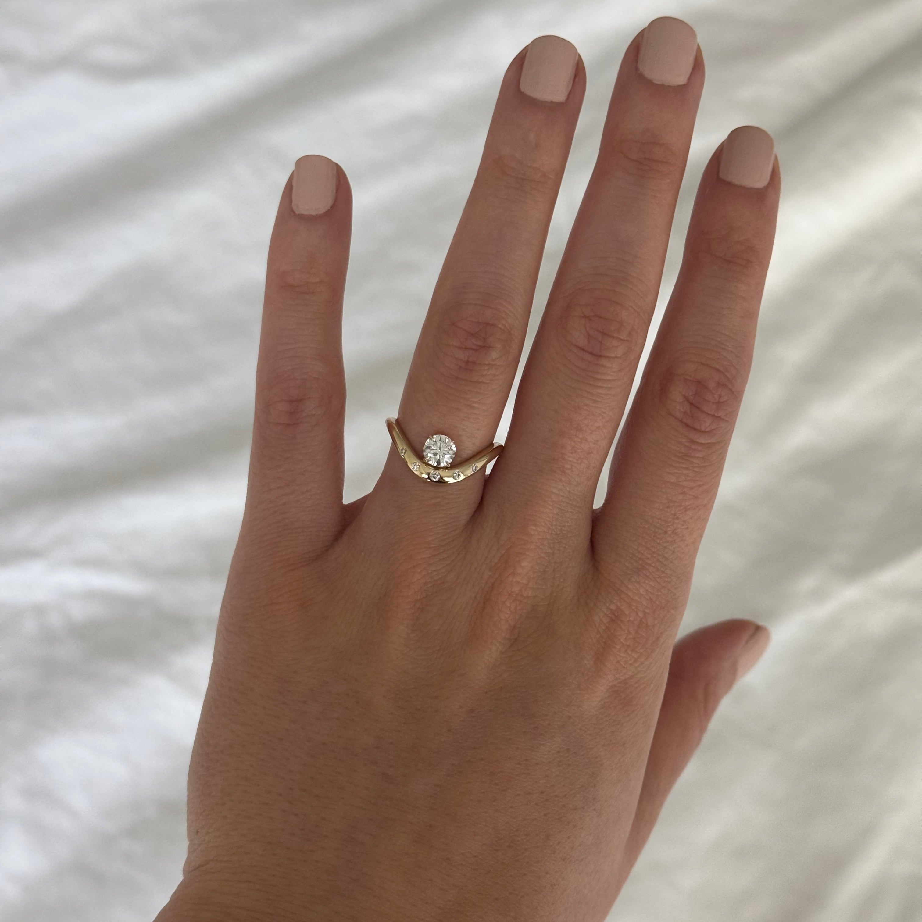 Curve Diamond Ring