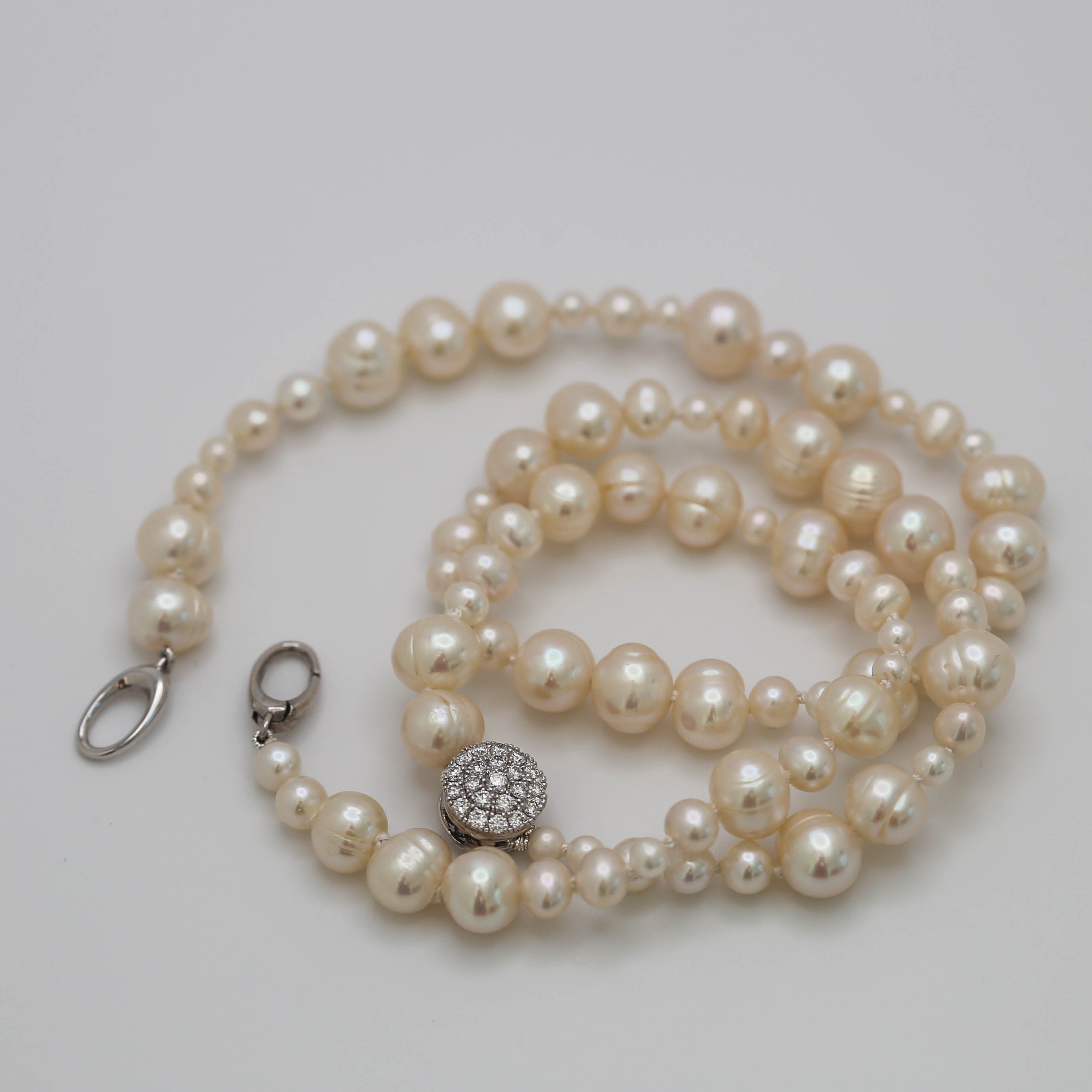 Pearl Party Necklace