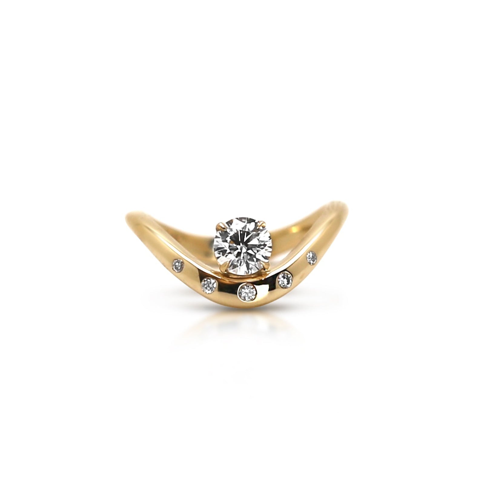 Curve Diamond Ring