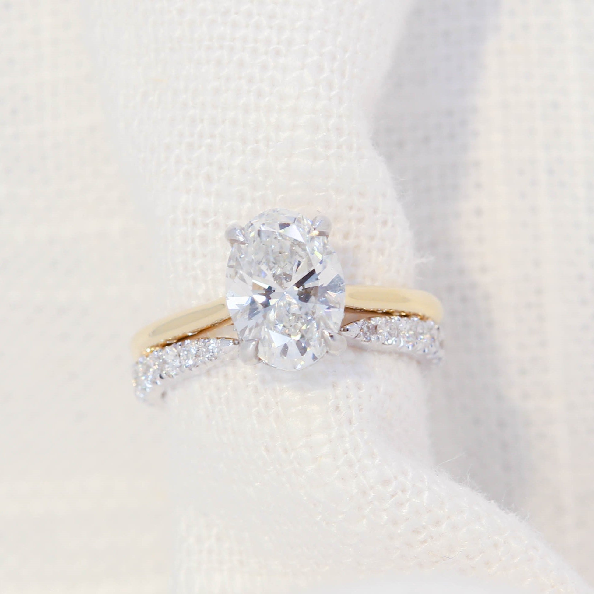 Diamond Claw Wedding Band