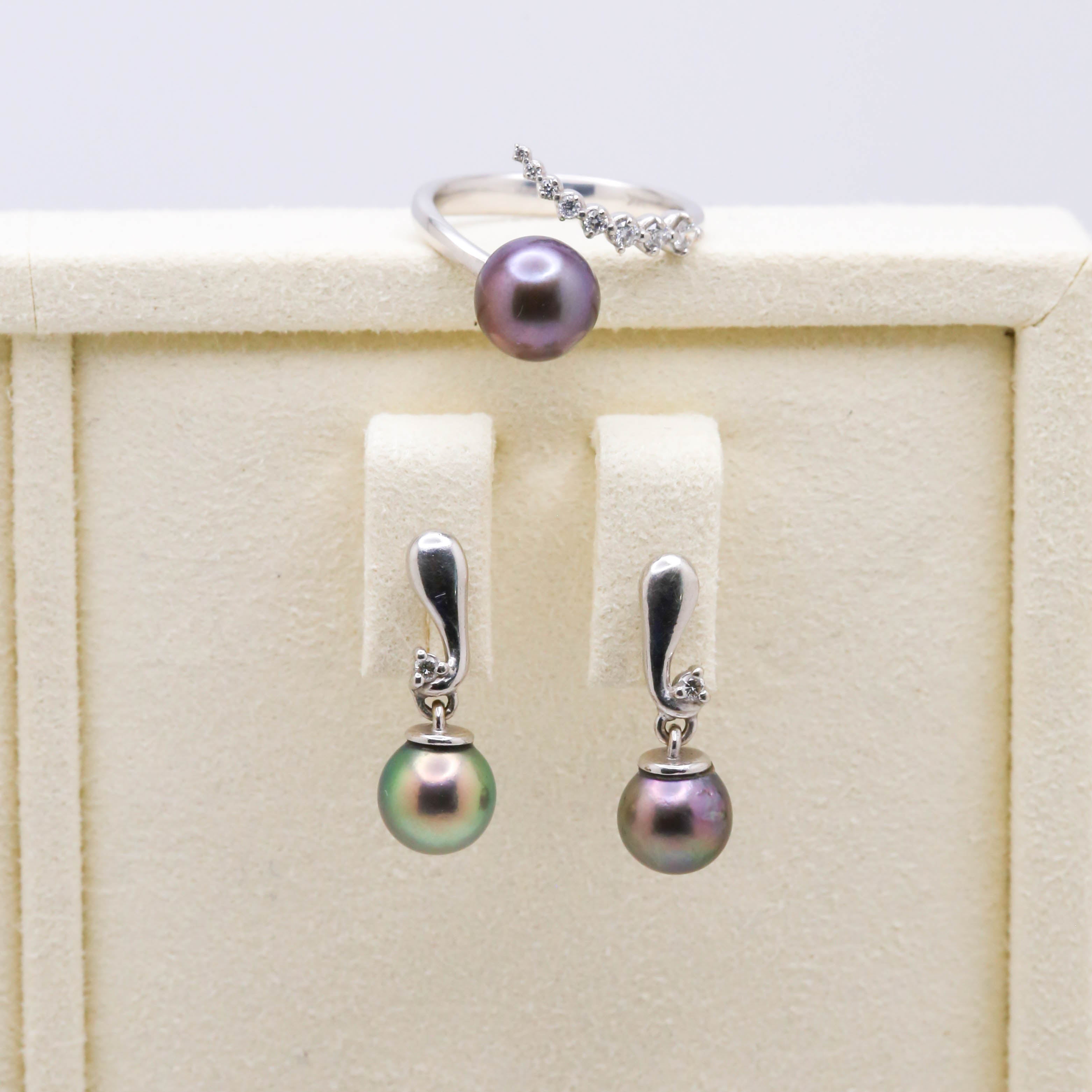 Black Pearl Earring
