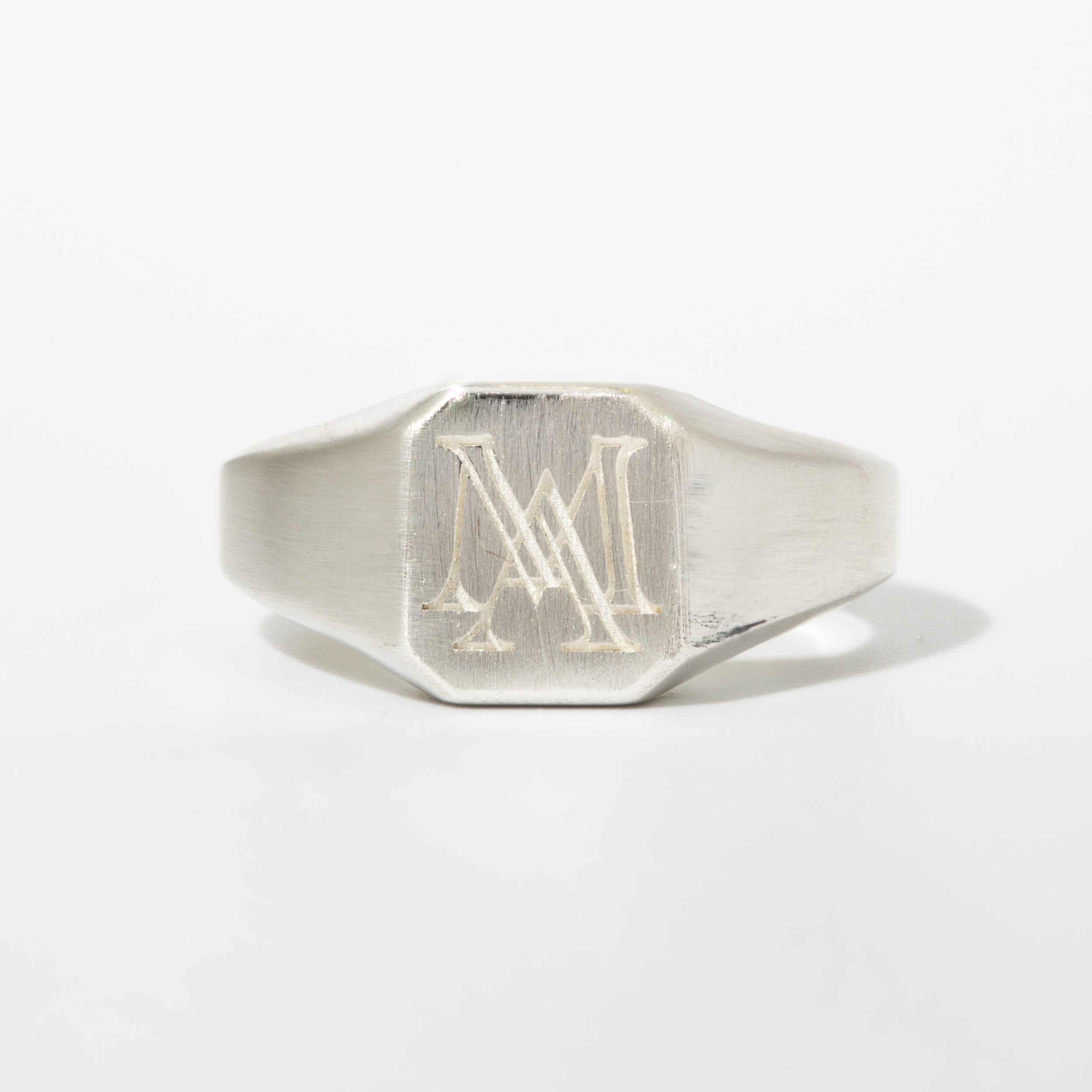Signet Ring