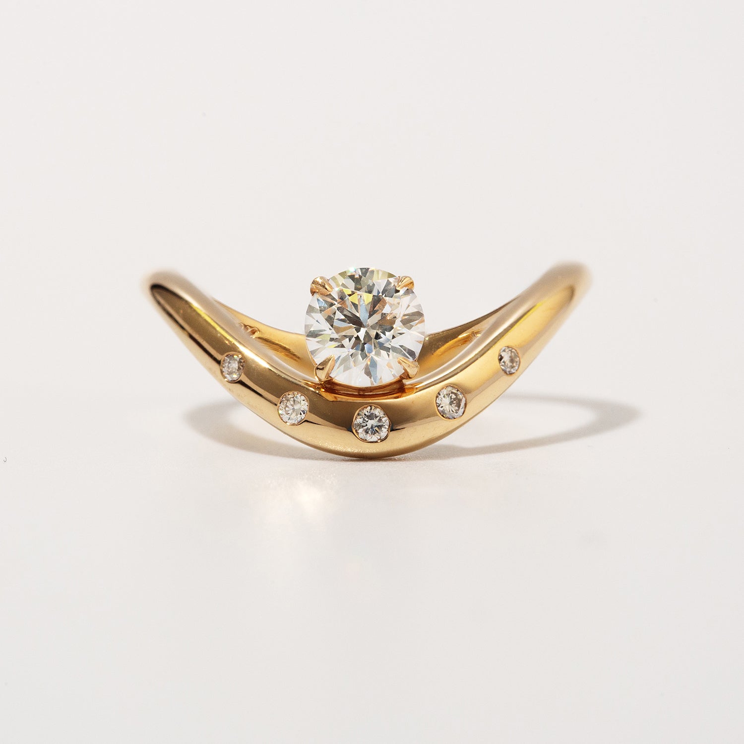 Curve Diamond Ring