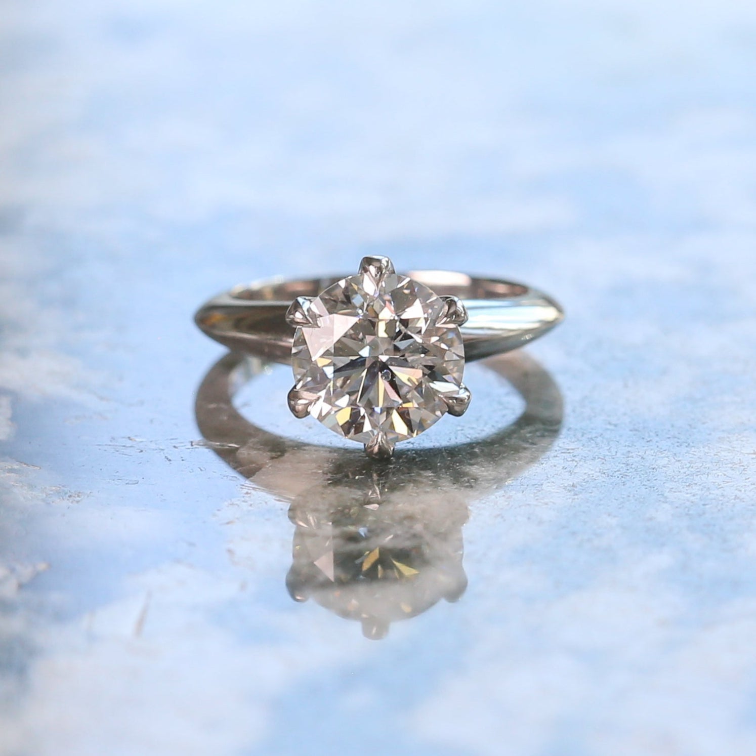 Knife Edge Solitaire