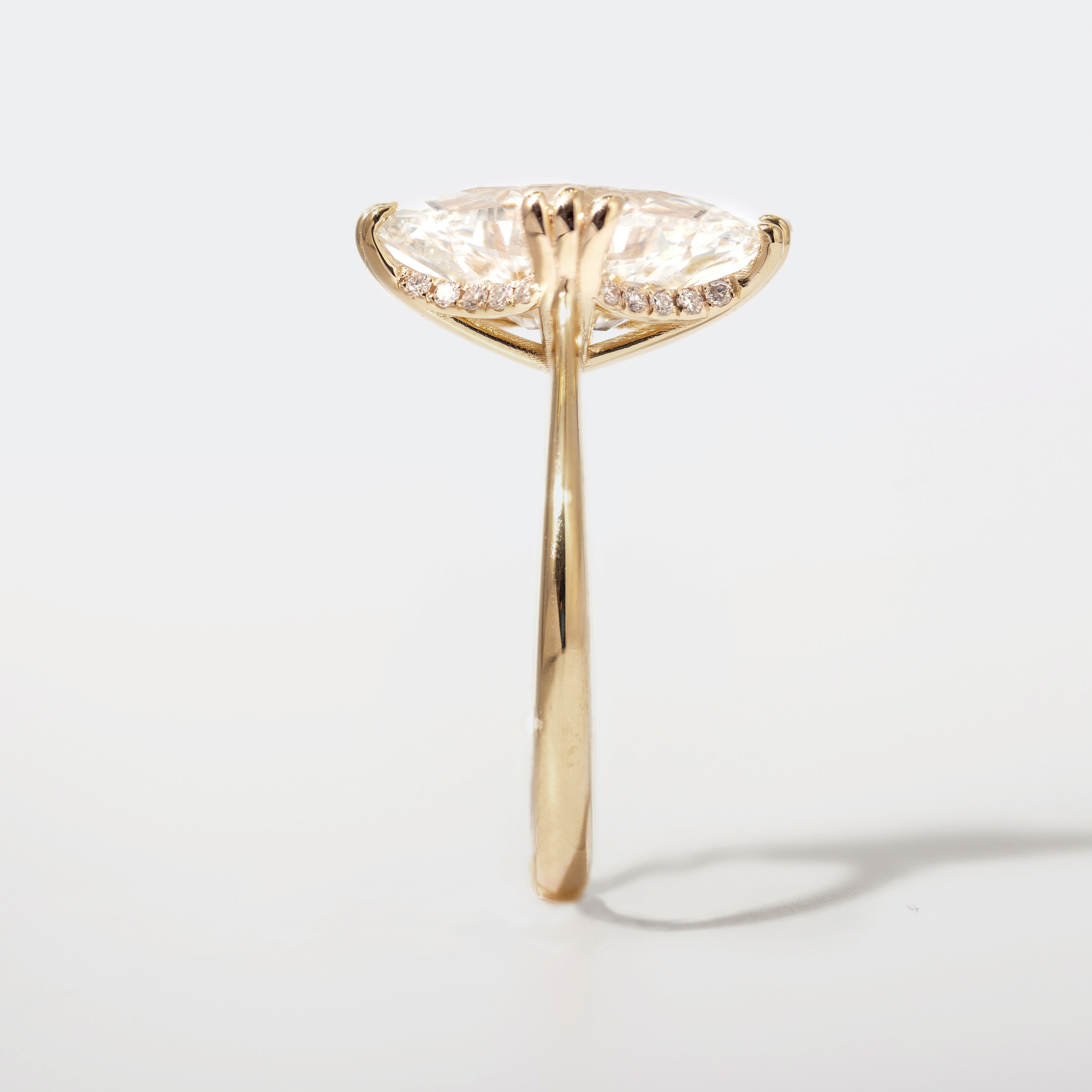 Mena Ring